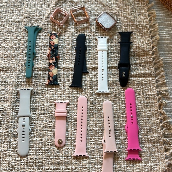 Black Apple Watch - Picture 2 of 5